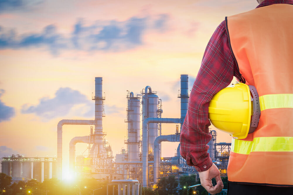 Contratos do petróleo registram ganhos nesta tarde de 5ª feira