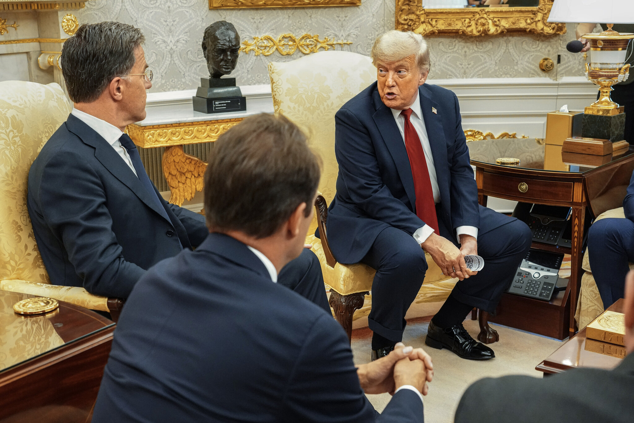 Donald Trump anuncia cessar-fogo entre Israel e Líbano por 21 dias