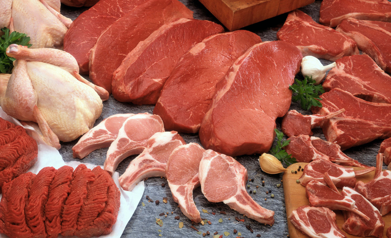 Produção de carne vermelha nos EUA recua 2% em julho, aponta USDA