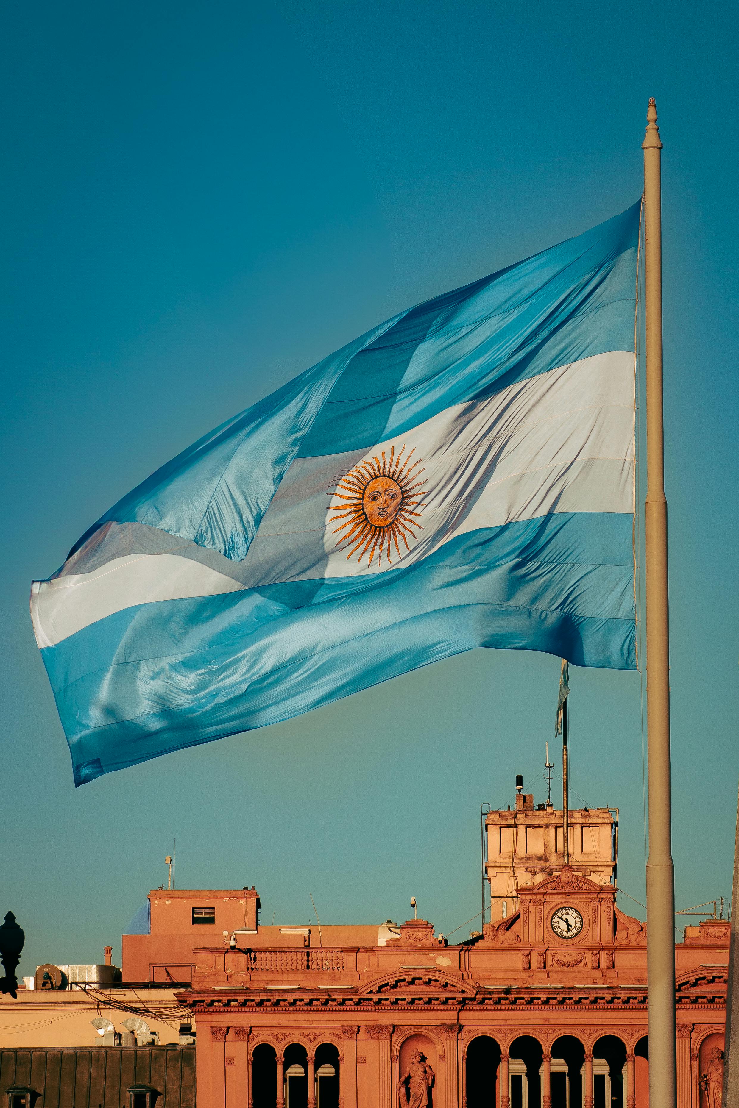 BCBA: prevê semana de temperaturas variáveis, geadas localizadas e frente fria no final do período