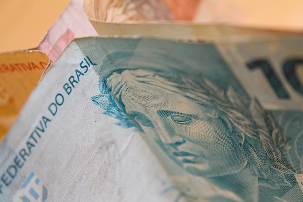 Empresas atingidas por tarifaço e guerras terão R$ 13,5 bi em crédito