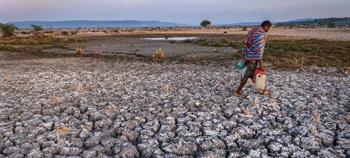 Relatório da ONU revela que crise climática afeta 80% das pessoas que vivem na pobreza