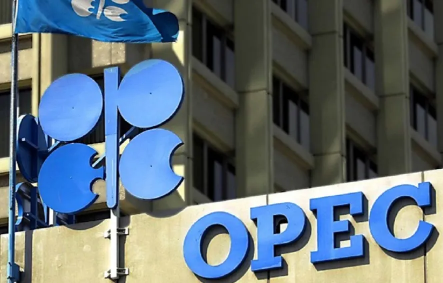 Opep+ deve elevar meta de produção de petróleo em setembro, diz Reuters