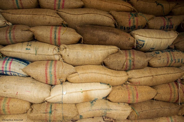 Café registra leve alta na B3 na manhã desta 6ª feira